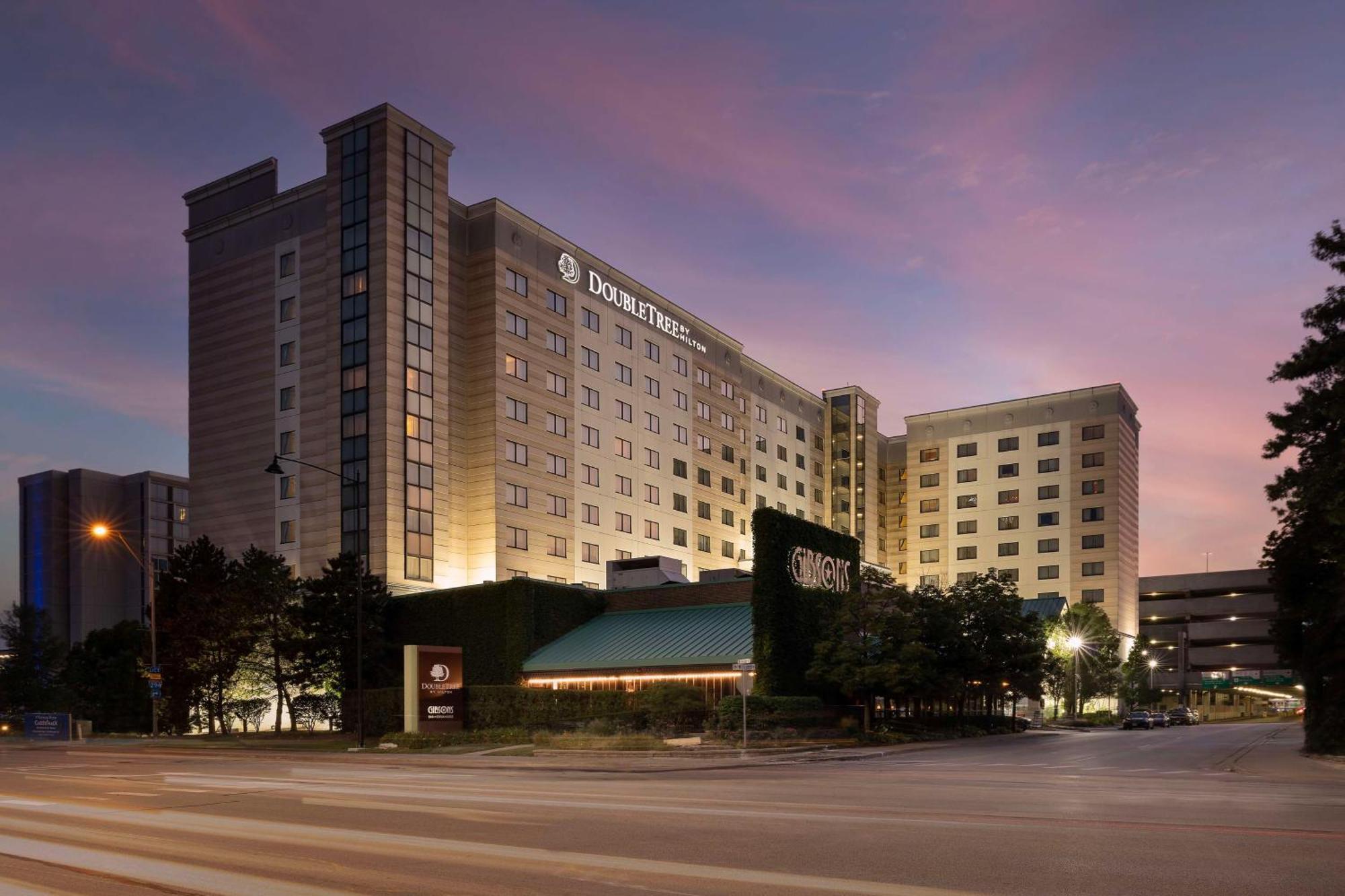 Hotel Doubletree By Hilton Chicago O'Hare Airport-Rosemont Exterior foto
